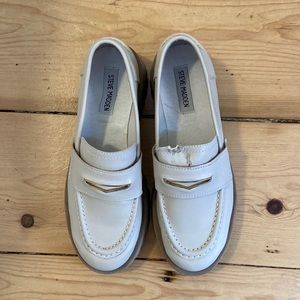 STEVE MADDEN Lawrence Bone Womens Loafer